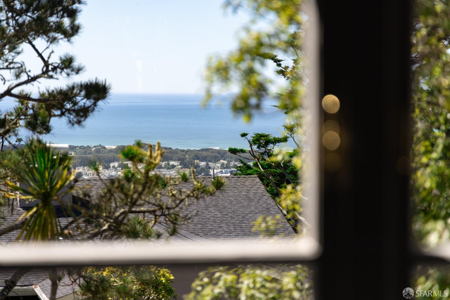 San Francisco, California 94127, United States, 5 Bedrooms Bedrooms, ,5 BathroomsBathrooms,Residential,Active,96675