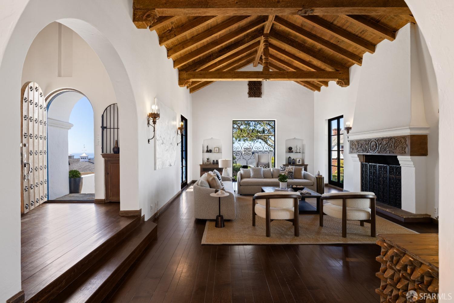 San Francisco, California 94127, United States, 5 Bedrooms Bedrooms, ,5 BathroomsBathrooms,Residential,Active,96675