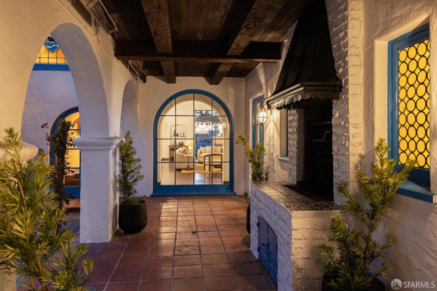 San Francisco, California 94127, United States, 5 Bedrooms Bedrooms, ,5 BathroomsBathrooms,Residential,Active,96675