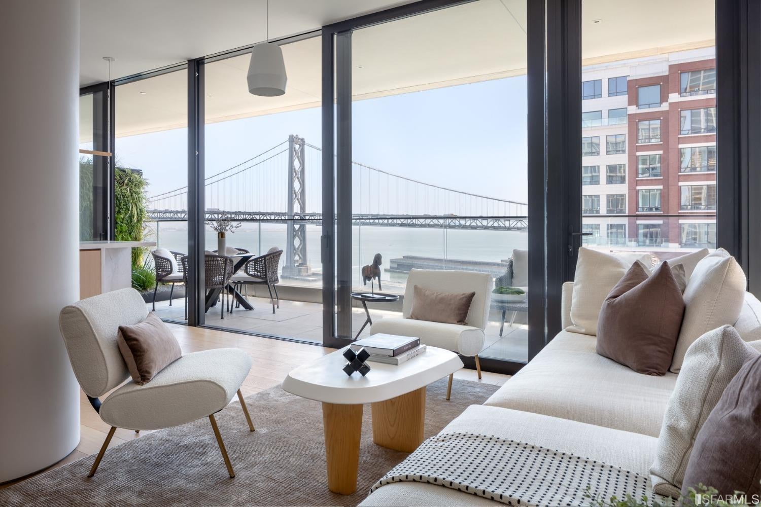 1 Steuart Lane 1603, San Francisco CA 94105