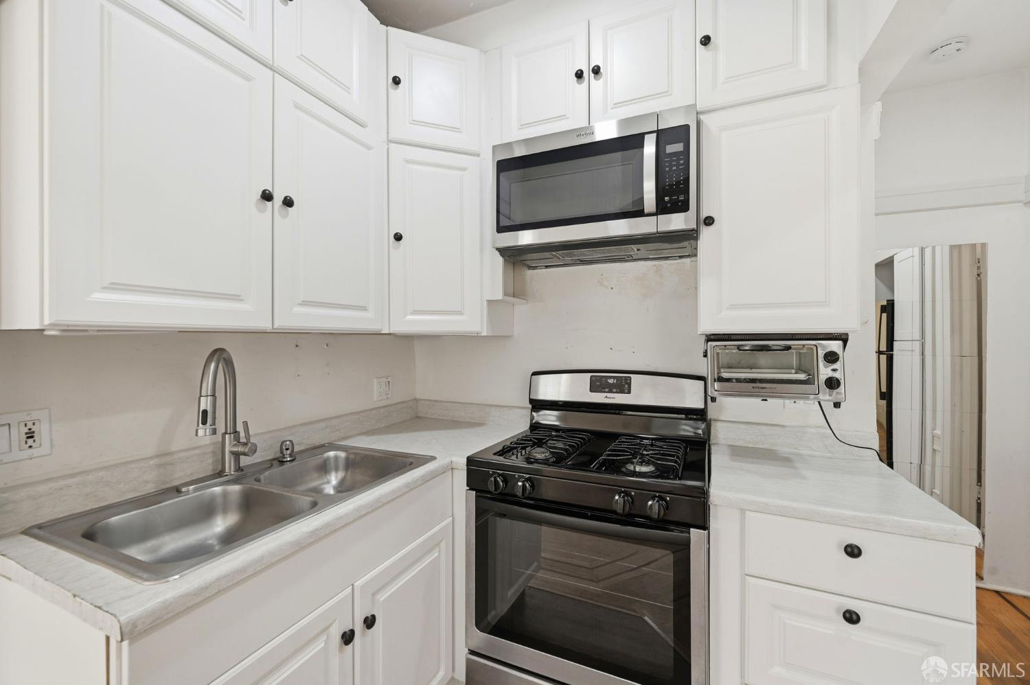 607-609 Masonic Avenue