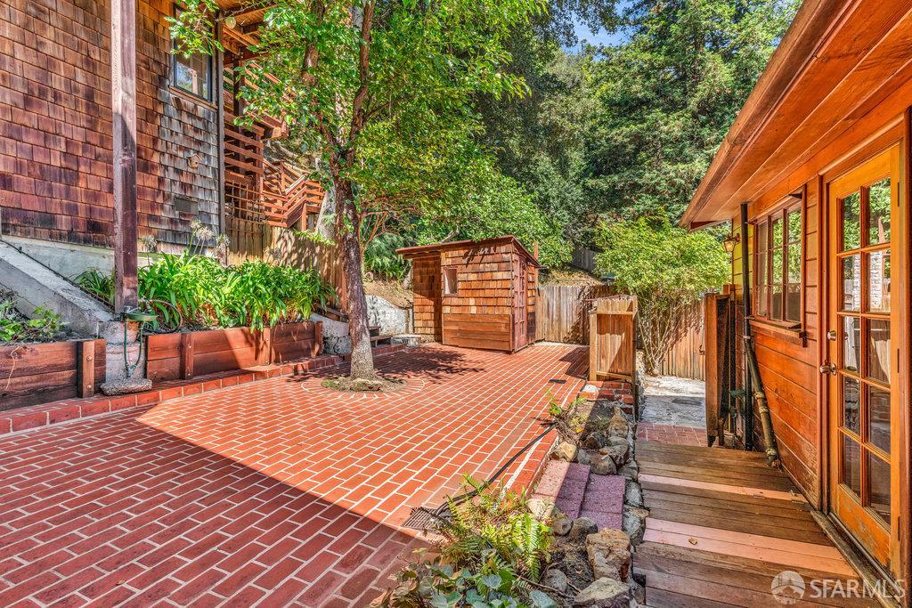 Oakland, California 94611, United States, 2 Bedrooms Bedrooms, ,2 BathroomsBathrooms,Residential,Active,217751