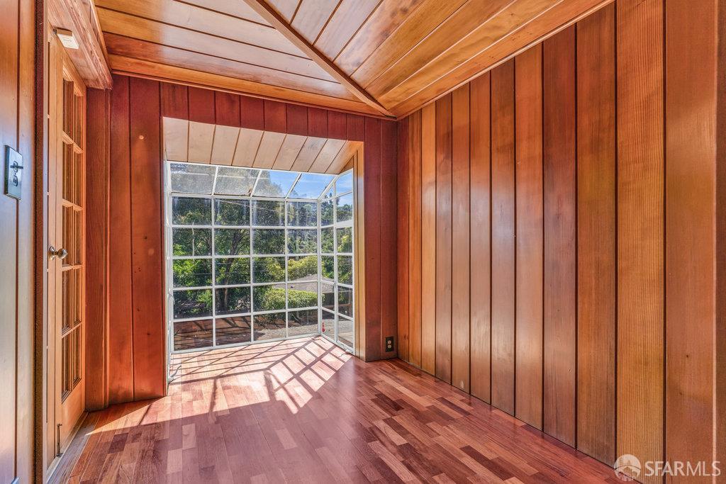 Oakland, California 94611, United States, 2 Bedrooms Bedrooms, ,2 BathroomsBathrooms,Residential,Active,217751