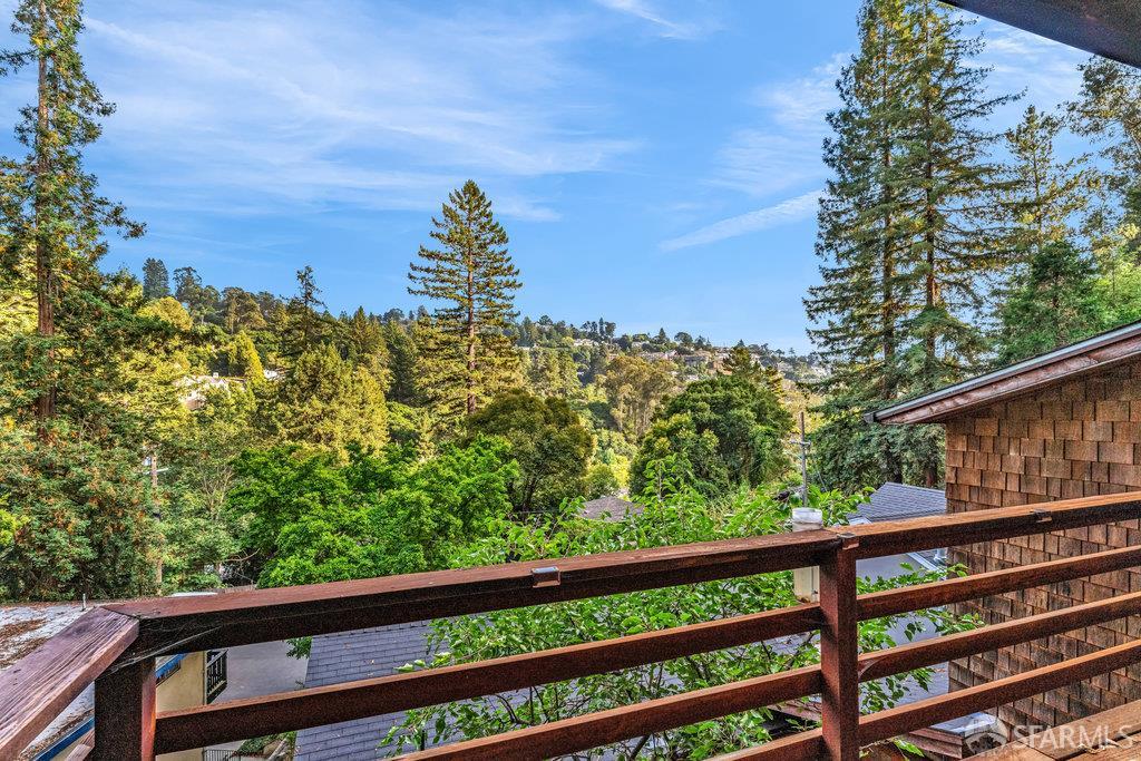 Oakland, California 94611, United States, 2 Bedrooms Bedrooms, ,2 BathroomsBathrooms,Residential,Active,217751