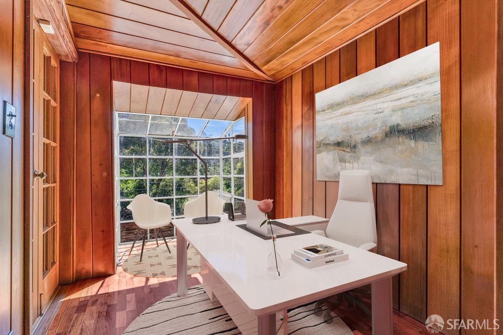 Oakland, California 94611, United States, 2 Bedrooms Bedrooms, ,2 BathroomsBathrooms,Residential,Active,217751