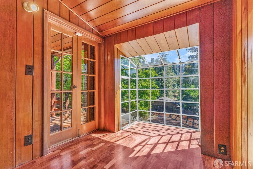 Oakland, California 94611, United States, 2 Bedrooms Bedrooms, ,2 BathroomsBathrooms,Residential,Active,217751