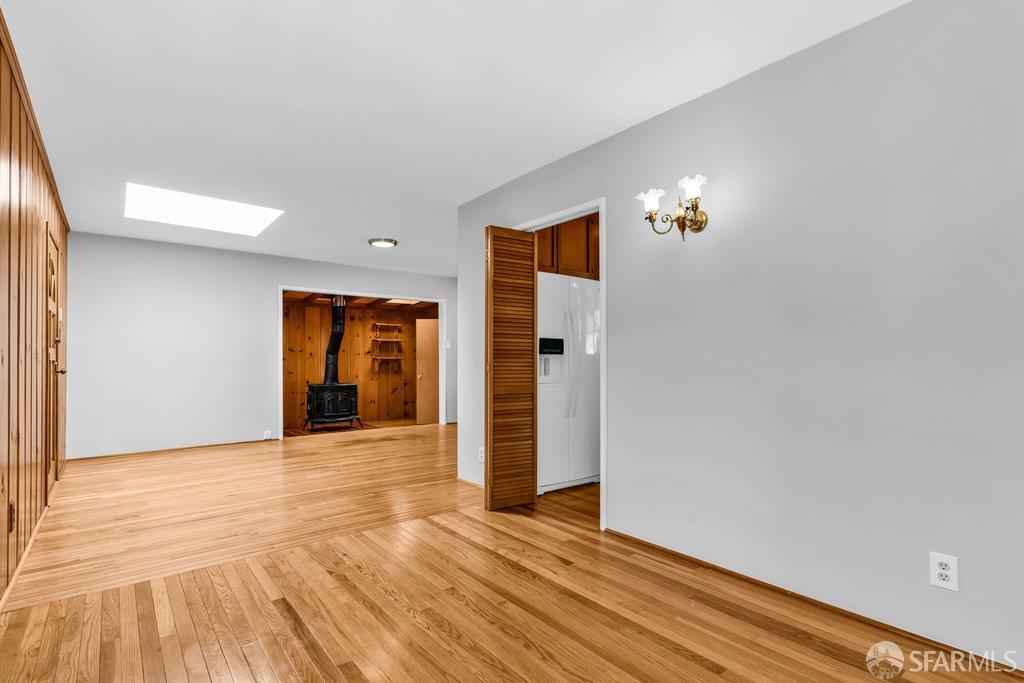 Oakland, California 94611, United States, 2 Bedrooms Bedrooms, ,2 BathroomsBathrooms,Residential,Active,217751