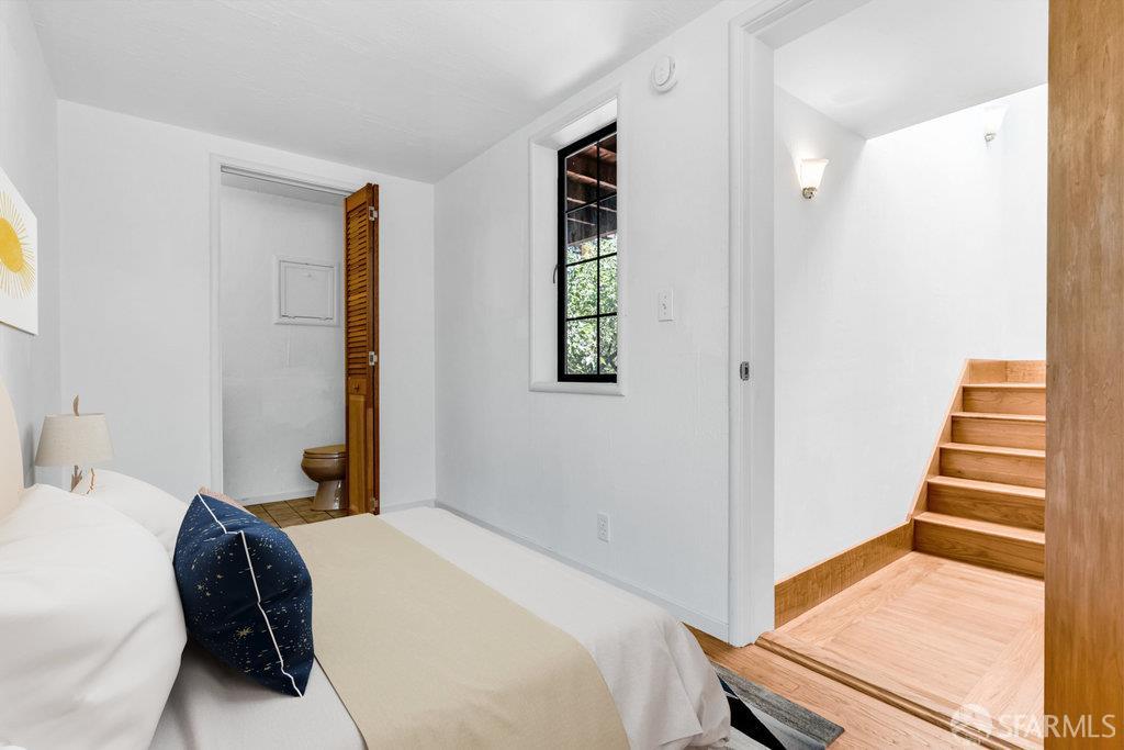 Oakland, California 94611, United States, 2 Bedrooms Bedrooms, ,2 BathroomsBathrooms,Residential,Active,217751