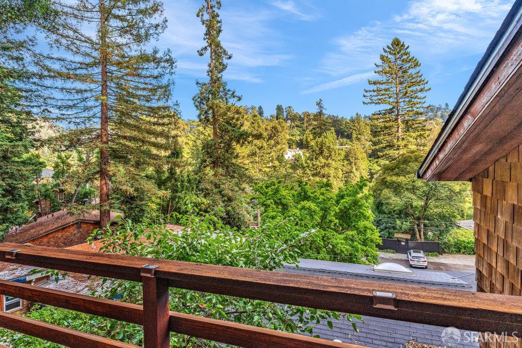 Oakland, California 94611, United States, 2 Bedrooms Bedrooms, ,2 BathroomsBathrooms,Residential,Active,217751