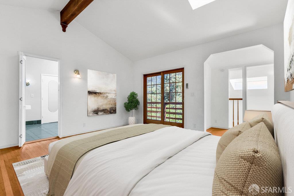 Oakland, California 94611, United States, 2 Bedrooms Bedrooms, ,2 BathroomsBathrooms,Residential,Active,217751