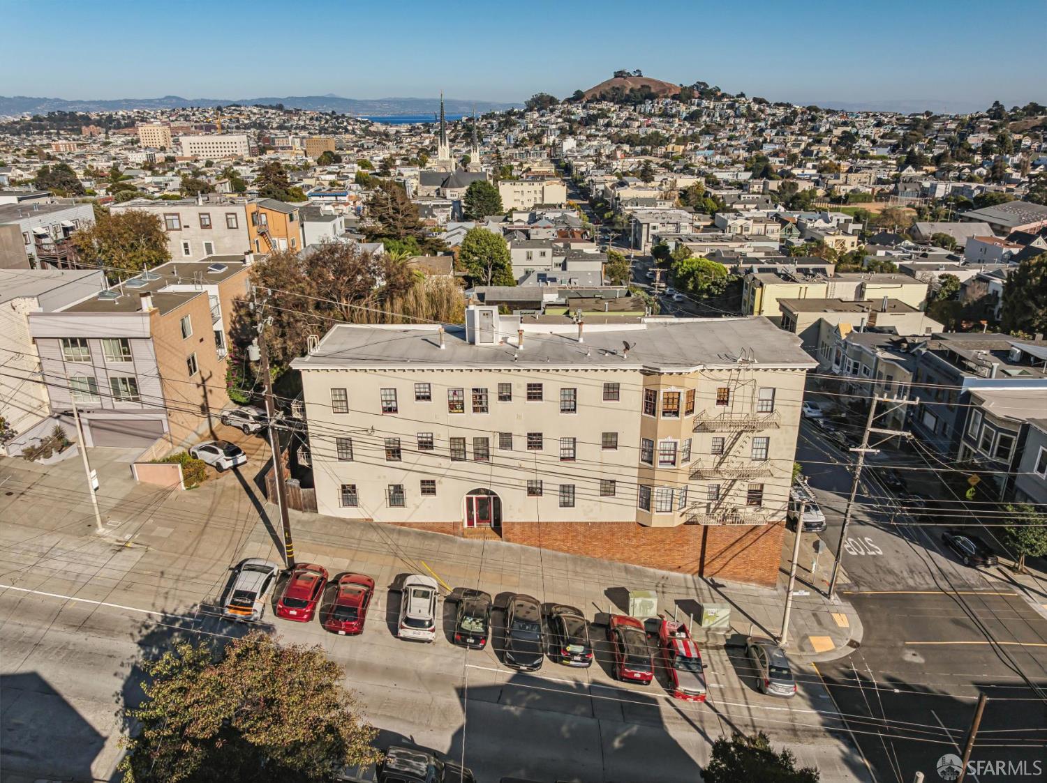 1595 Noe Street