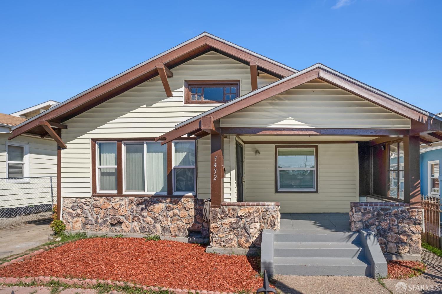 MLS: 425017362