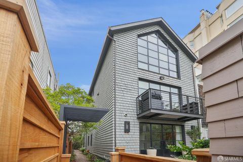Property photo of 1332 Greenwich Street, San Francisco, CA 94109