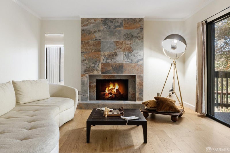 3352 La Mesa Drive 6