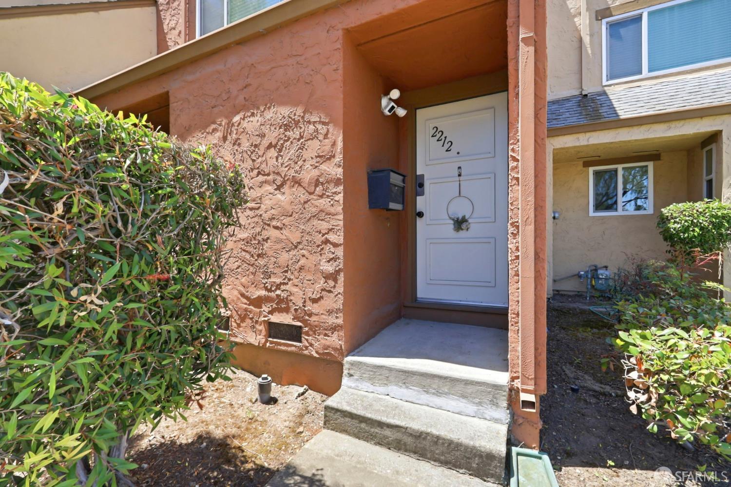 2212 Calle De Primavera,