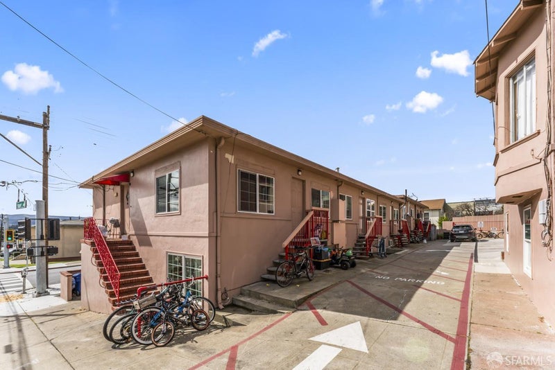 502-508A Commercial Avenue