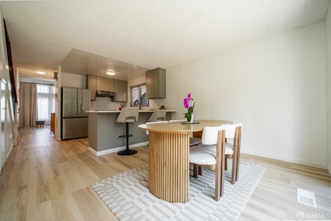 84 Surrey Court, Daly City, CA 94015 - #: 426162987