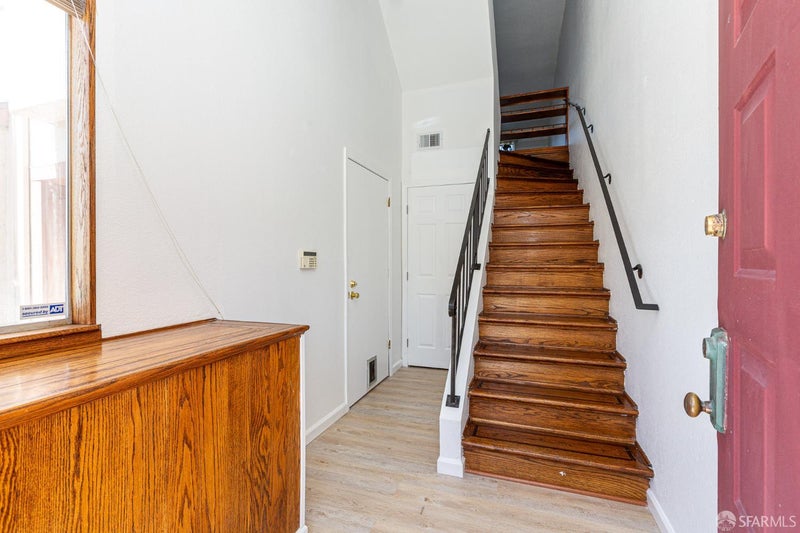 80 Silverview Drive