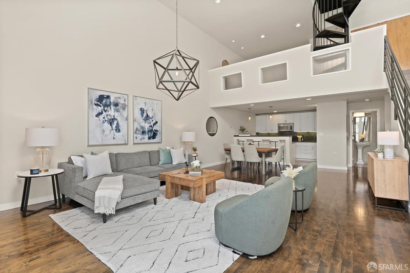 4902 Broadway 203