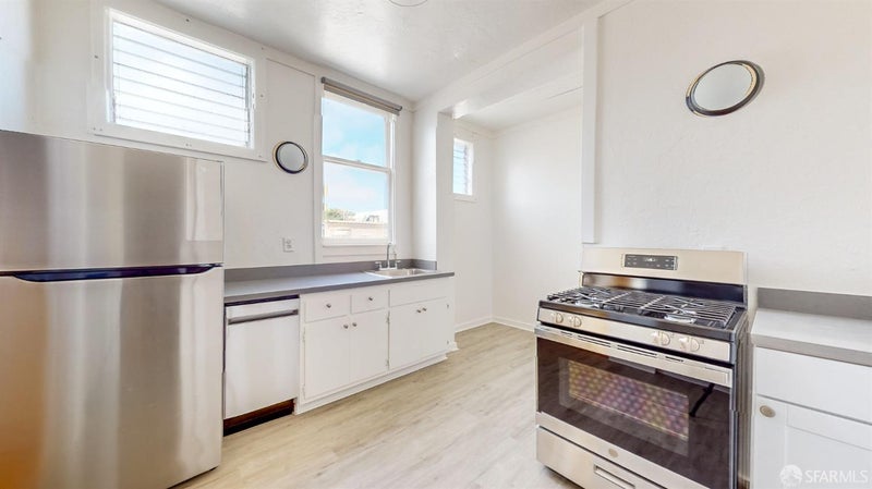550 Baker Street