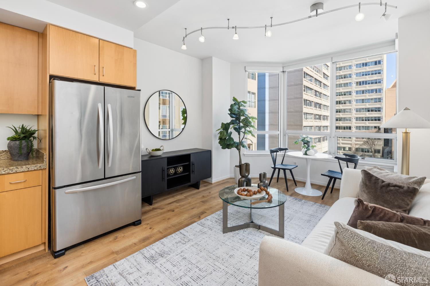 750 Van Ness Avenue 402