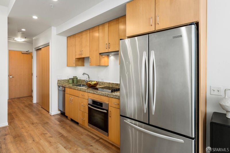 750 Van Ness Avenue 402
