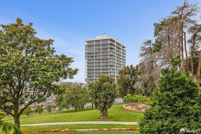 2200 Sacramento Street 207 San Francisco CA 94115