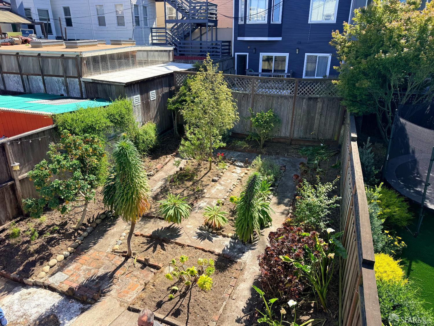 318 3rd Avenue