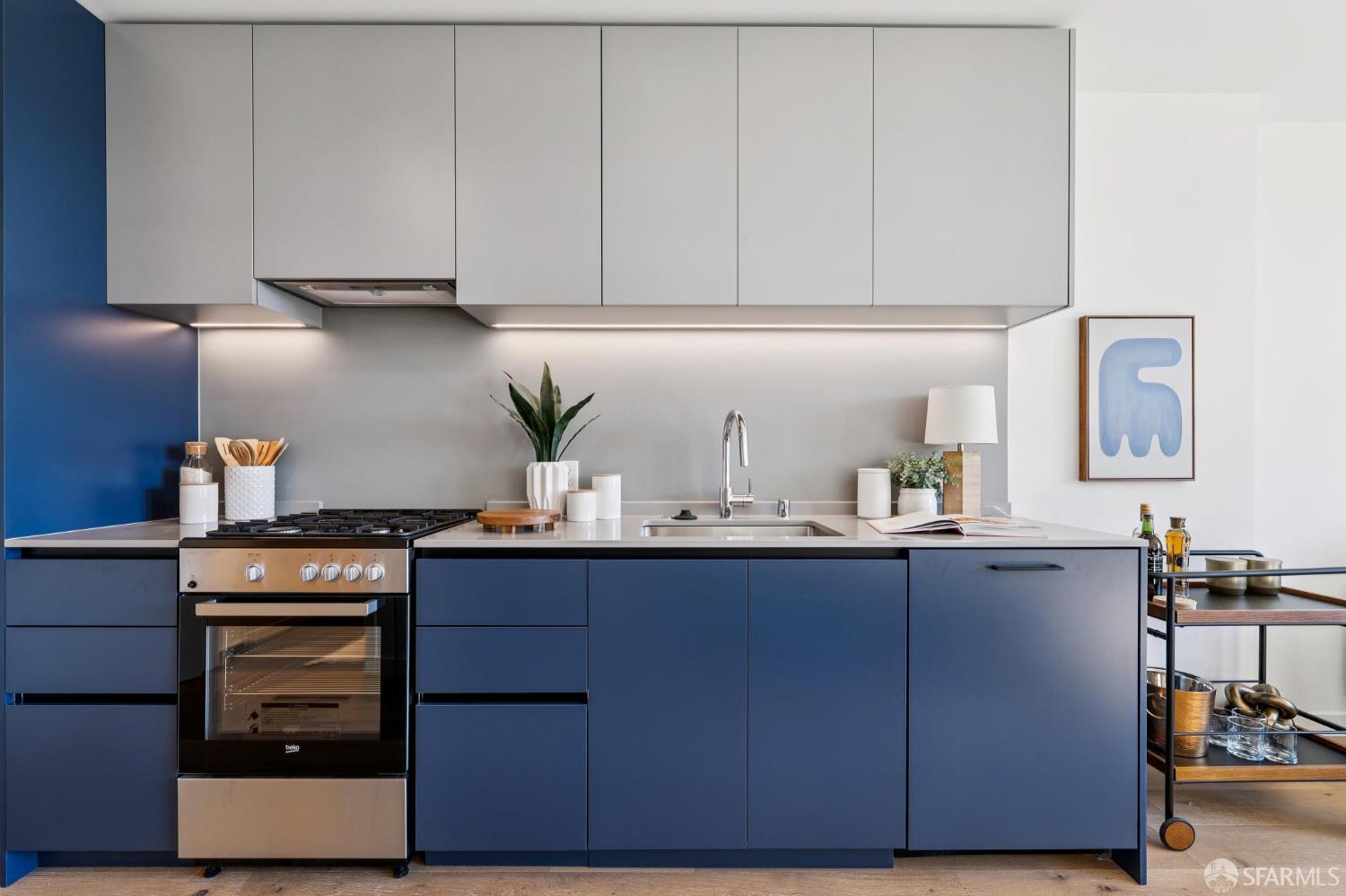 988 Harrison Street S10