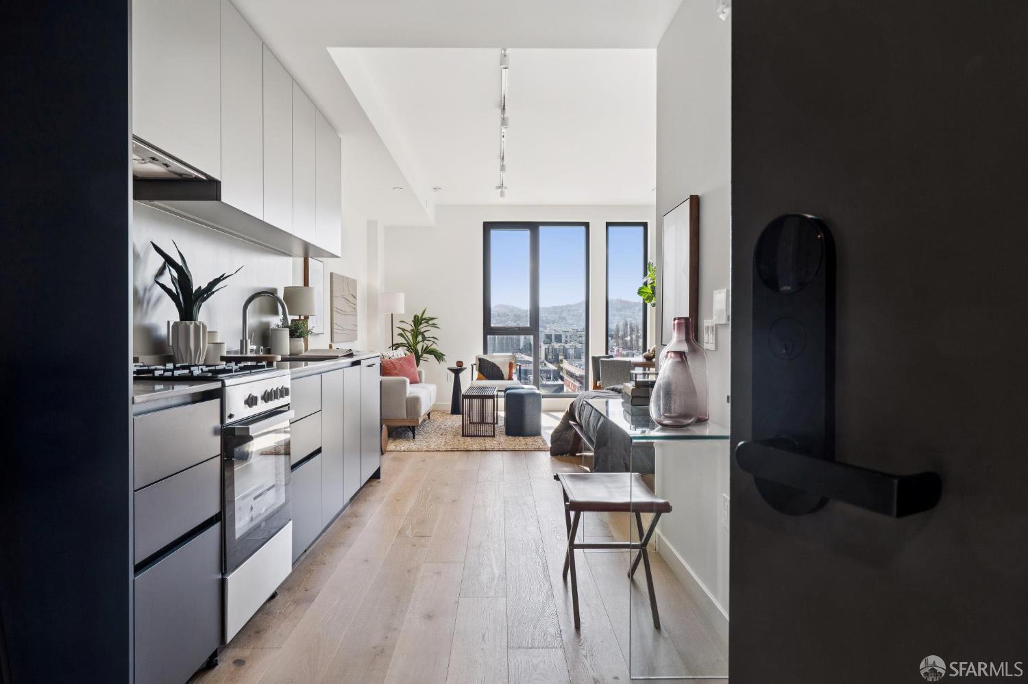 988 Harrison Street S10