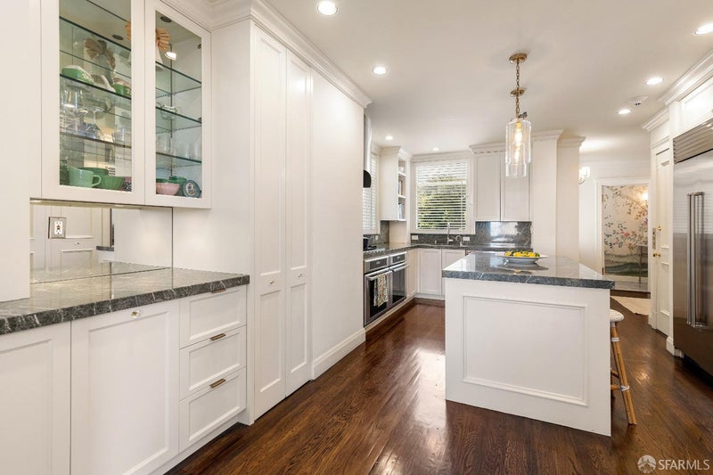 947 Green Street 2