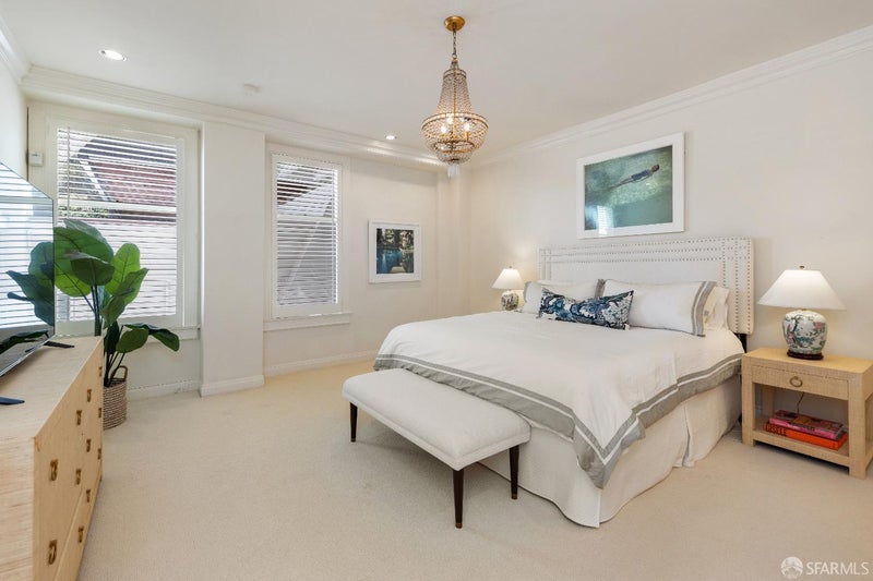 947 Green Street 2