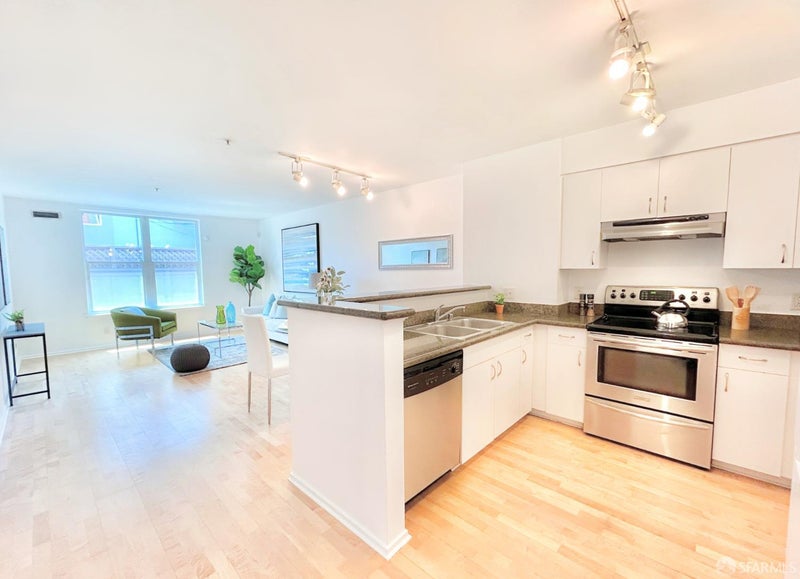 8300 Oceanview Terrace 101