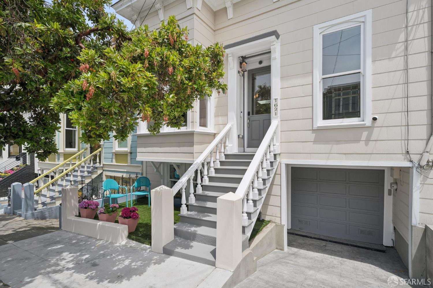 1621 Castro Street
