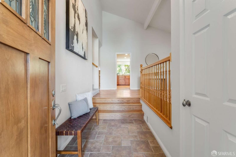 913 Laguna Circle