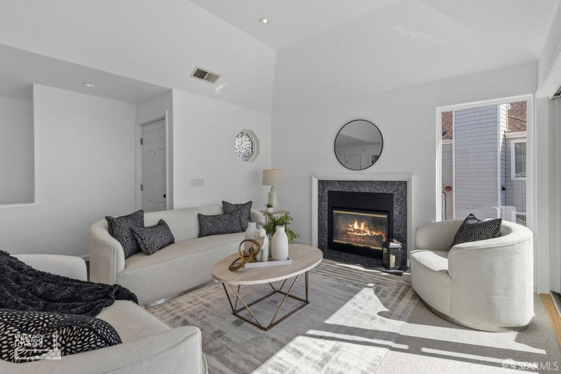 571 Pointe Pacific Drive 1