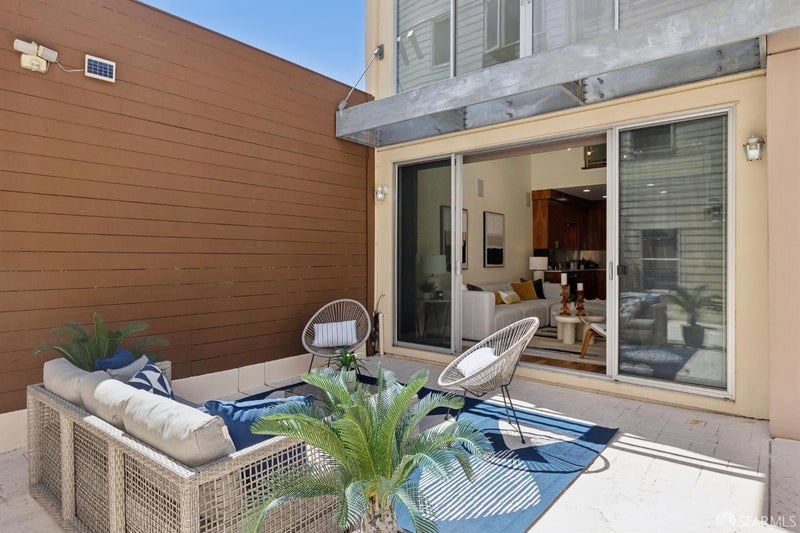 373 6th Avenue