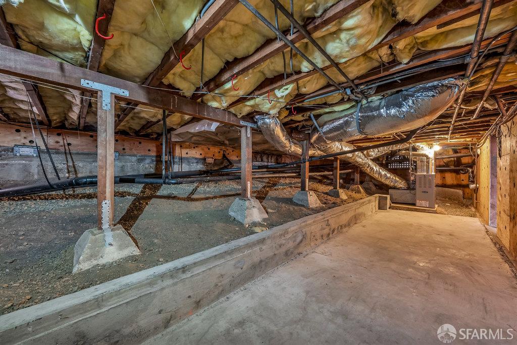 Oakland, California 94602, United States, 2 Bedrooms Bedrooms, ,Residential,Pending,209589