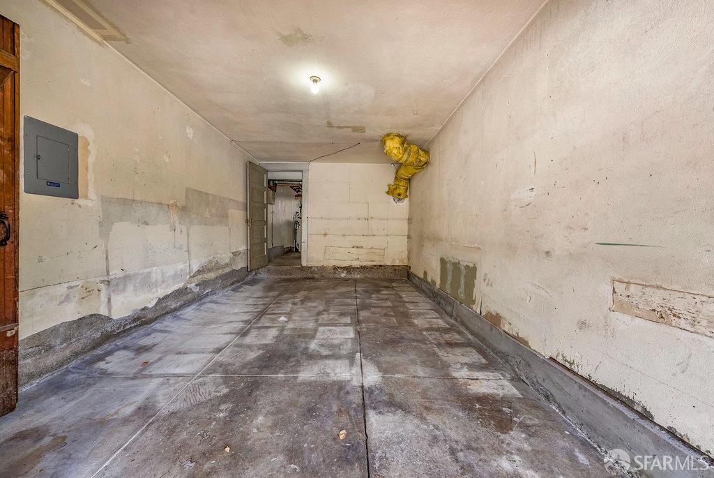 Oakland, California 94602, United States, 2 Bedrooms Bedrooms, ,Residential,Pending,209589