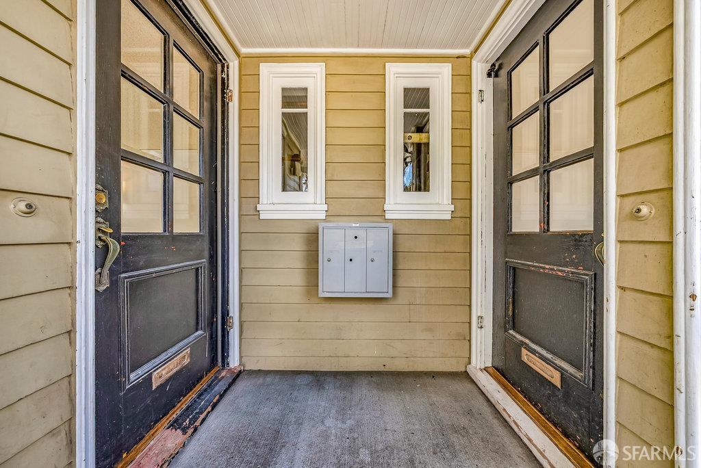 Oakland, California 94602, United States, 2 Bedrooms Bedrooms, ,Residential,Pending,209589