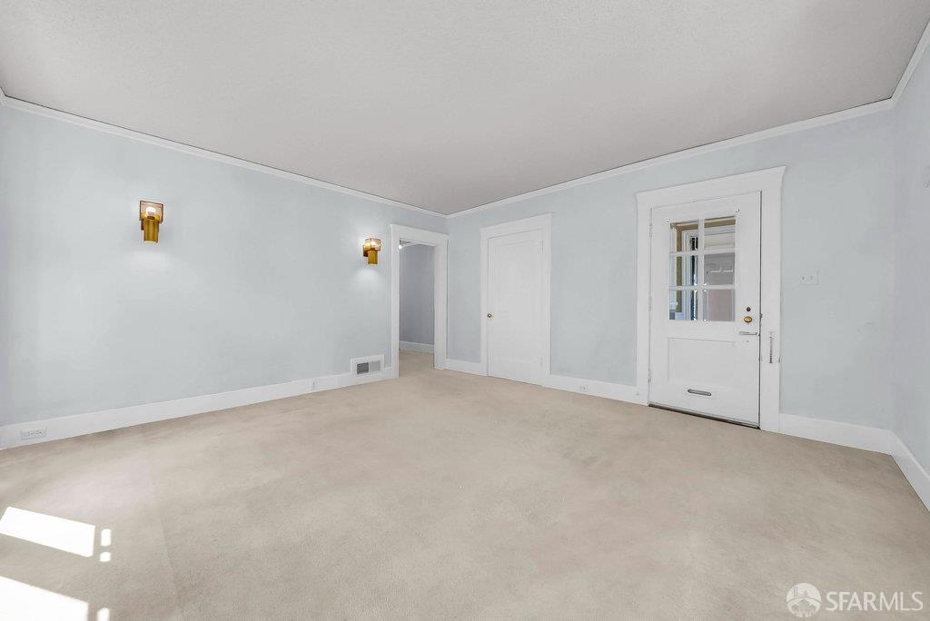 Oakland, California 94602, United States, 2 Bedrooms Bedrooms, ,Residential,Pending,209589