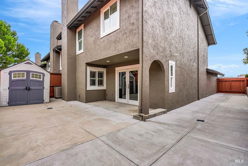 Benicia, California 94510, United States, 3 Bedrooms Bedrooms, ,3 BathroomsBathrooms,Residential,Active,237151