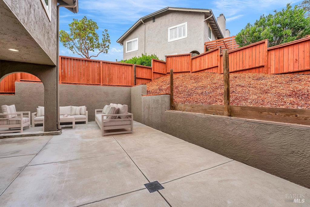 Benicia, California 94510, United States, 3 Bedrooms Bedrooms, ,3 BathroomsBathrooms,Residential,Active,237151