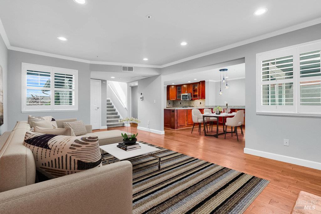 Benicia, California 94510, United States, 3 Bedrooms Bedrooms, ,3 BathroomsBathrooms,Residential,Active,237151