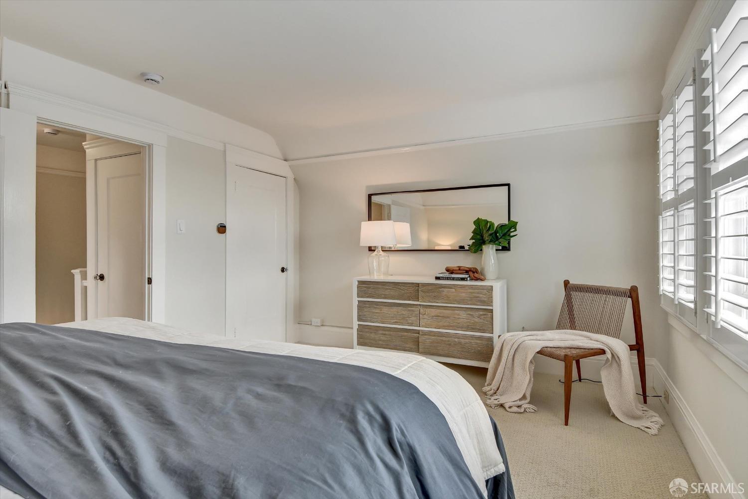 San Francisco, California 94116, United States, 4 Bedrooms Bedrooms, ,3 BathroomsBathrooms,Residential,Active,1250