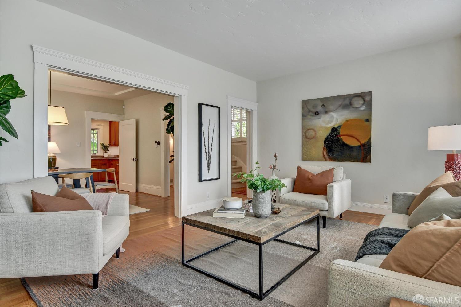 San Francisco, California 94116, United States, 4 Bedrooms Bedrooms, ,3 BathroomsBathrooms,Residential,Active,1250