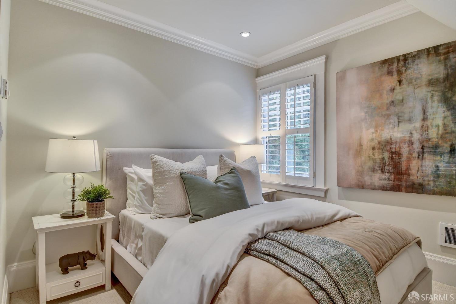 San Francisco, California 94116, United States, 4 Bedrooms Bedrooms, ,3 BathroomsBathrooms,Residential,Active,1250