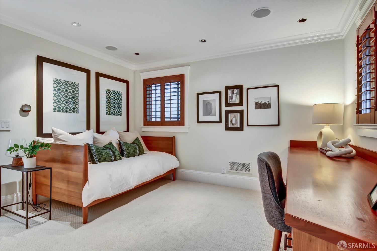 San Francisco, California 94116, United States, 4 Bedrooms Bedrooms, ,3 BathroomsBathrooms,Residential,Active,1250