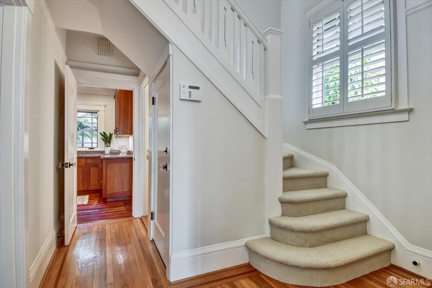 San Francisco, California 94116, United States, 4 Bedrooms Bedrooms, ,3 BathroomsBathrooms,Residential,Active,1250