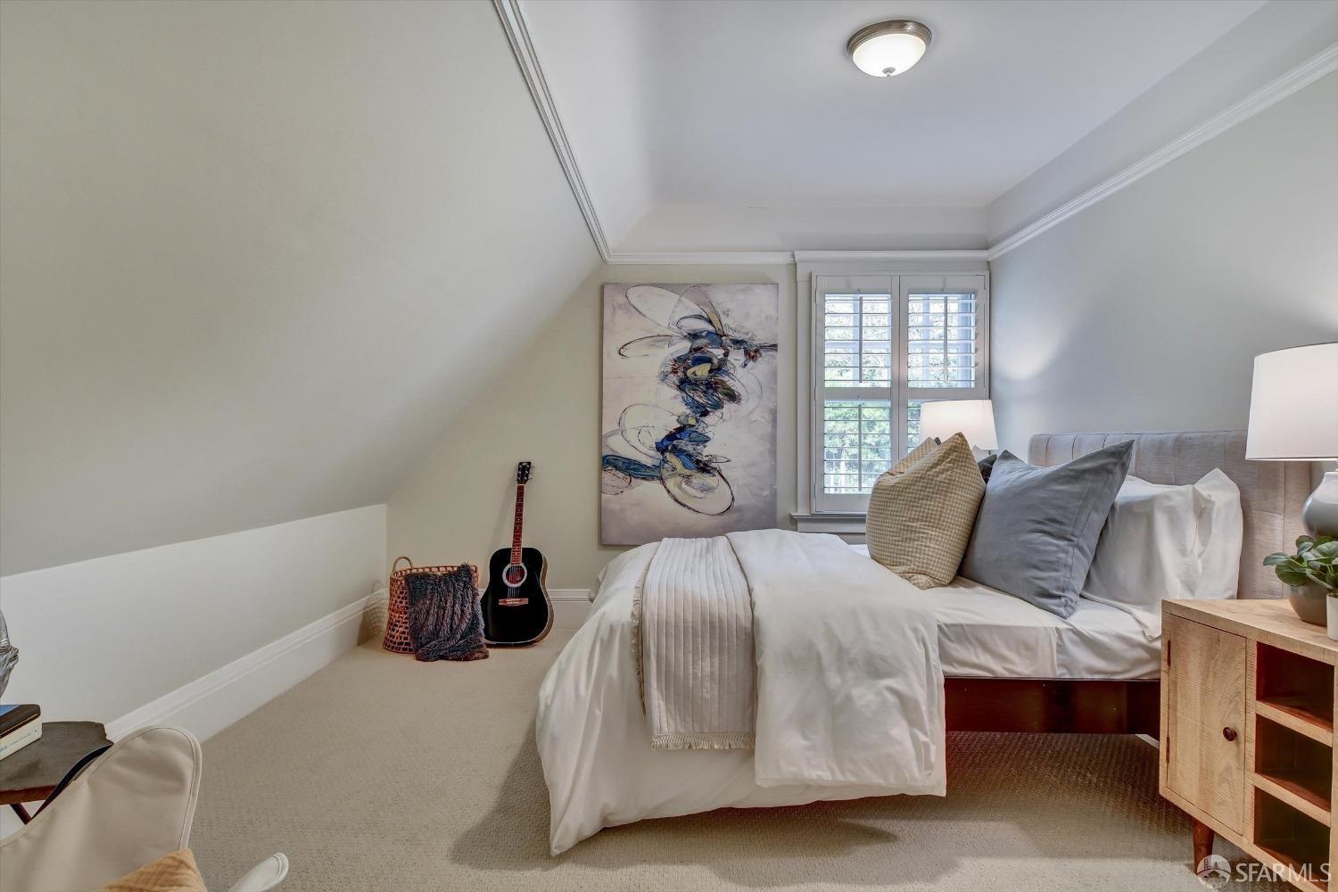 San Francisco, California 94116, United States, 4 Bedrooms Bedrooms, ,3 BathroomsBathrooms,Residential,Active,1250